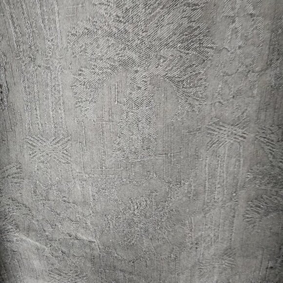 Tommy Bahama Faded Black Floral Jacquard 100% Silk Camp Shirt - Picture 4 of 6